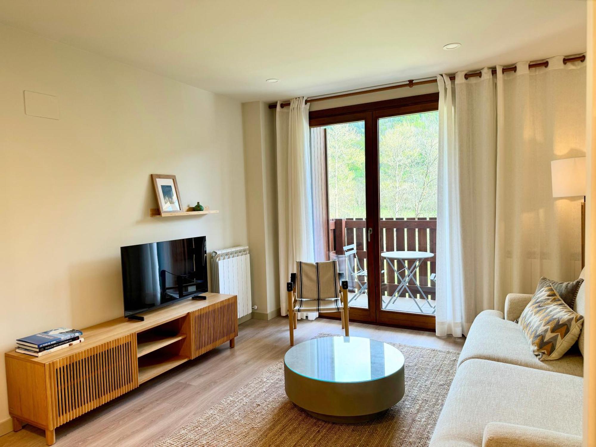 Apartament Bpirineos-Besurta Benasque Zewnętrze zdjęcie